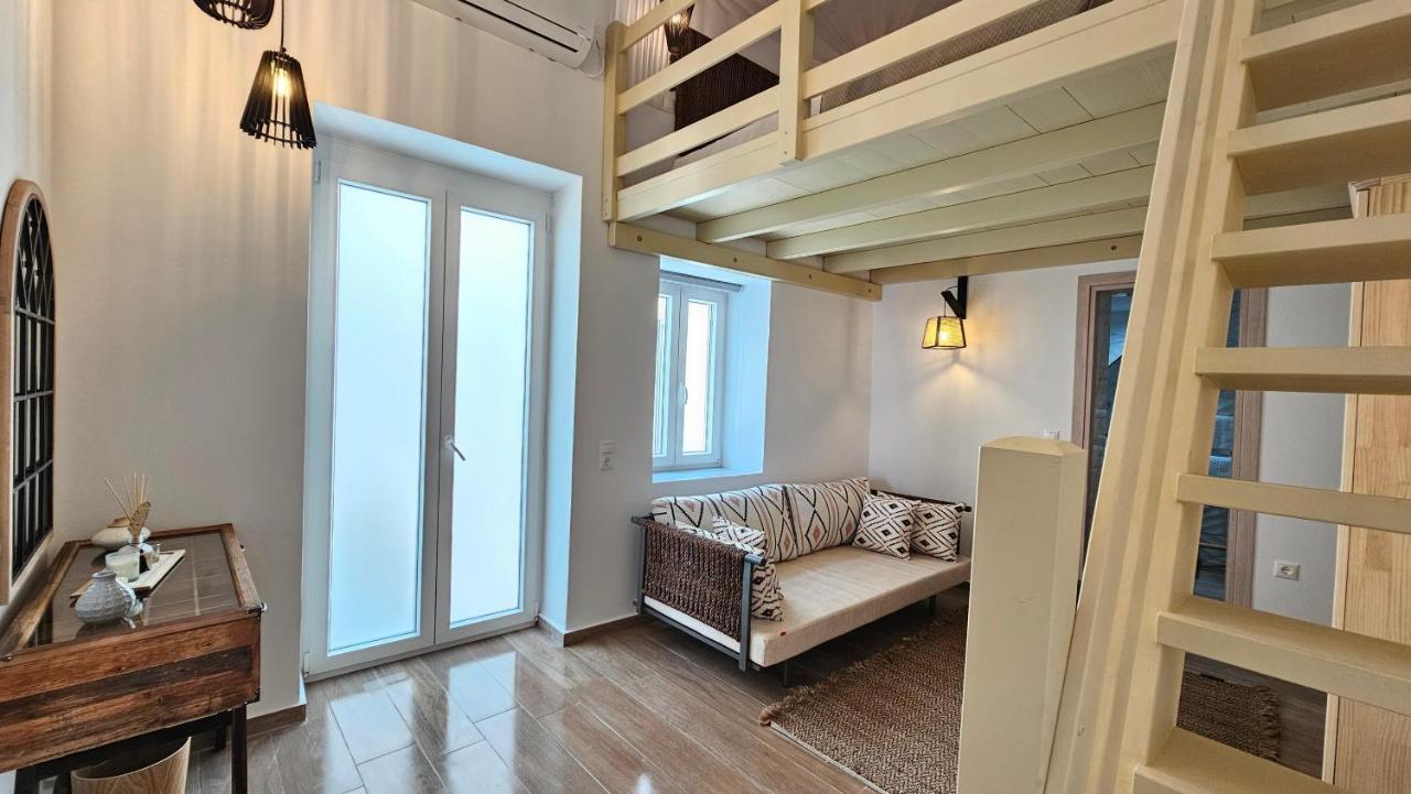 Plaka Philoxenia Apartments Exterior photo
